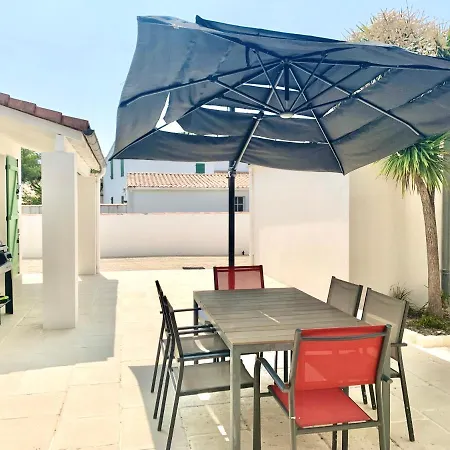 Holiday home Capucine Jolie Maison Proche *